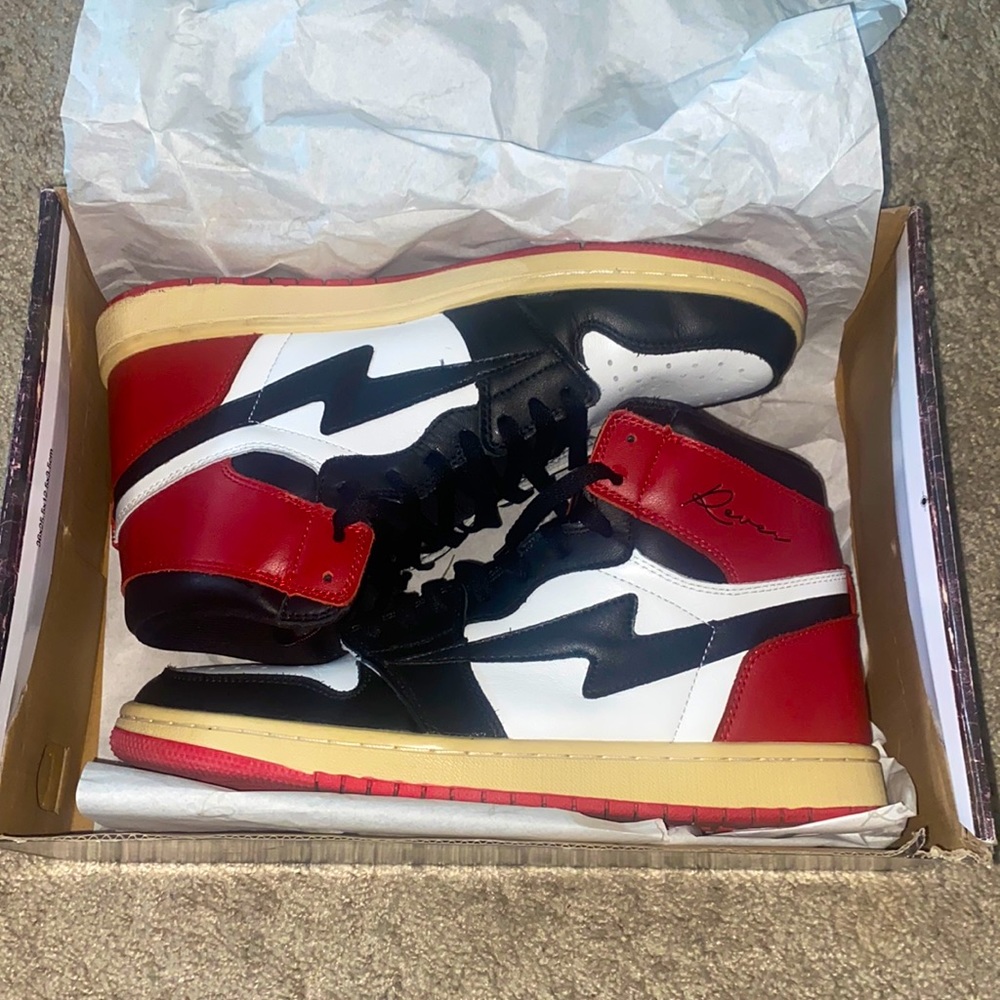 Air Kiys size 10.5 barley worn.